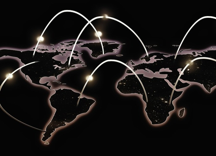 Connection through the world. Photo: unsplash.com