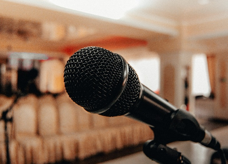 Mikrofona attēls. Foto: unsplash.com