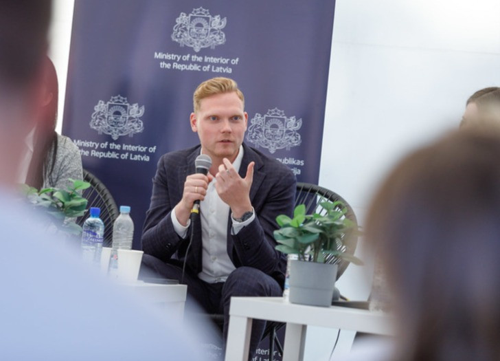 FIU Latvia organises actual discussion “How sanctions impact us”