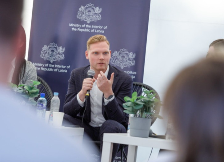 FIU Latvia organises actual discussion “How sanctions impact us”
